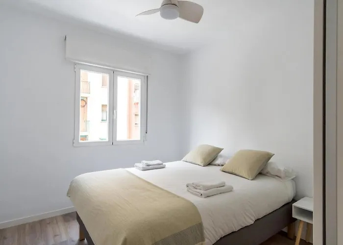 Bright Modern - 2Bedrooms 1Bathroom - Delicias