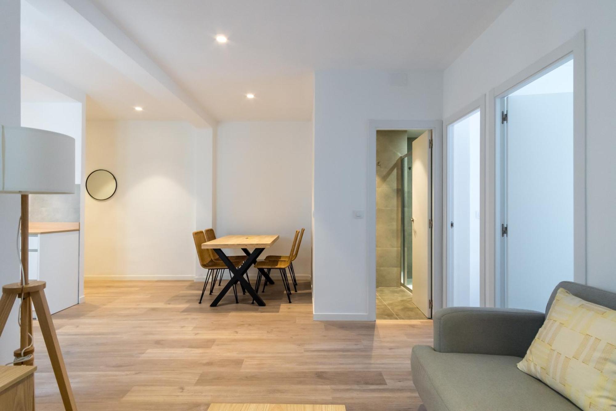 Bright Modern - 2bedrooms 1bathroom - Delicias